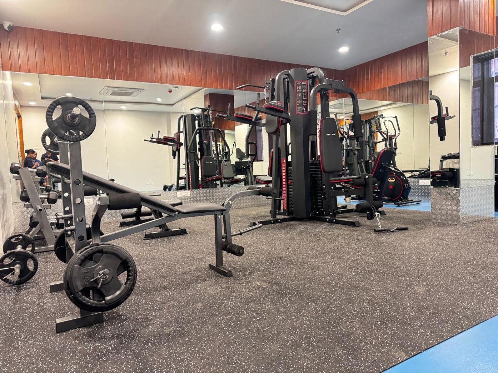 Pam Premium Hotel Vadodara Buitenkant foto
